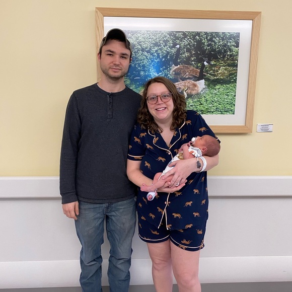 Meet your Posher, Adria - Picture 5 of 7